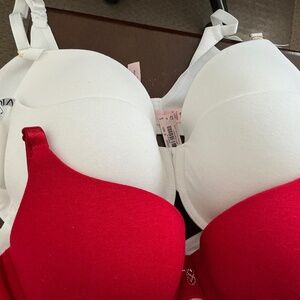 3 Victorias Secret push up bras